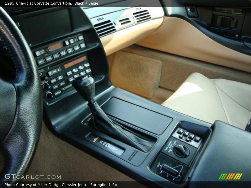 Black / Beige 1995 Chevrolet Corvette Convertible