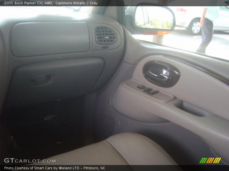 Cashmere Metallic / Gray 2005 Buick Rainier CXL AWD