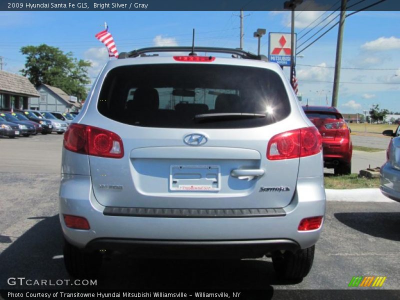 Bright Silver / Gray 2009 Hyundai Santa Fe GLS