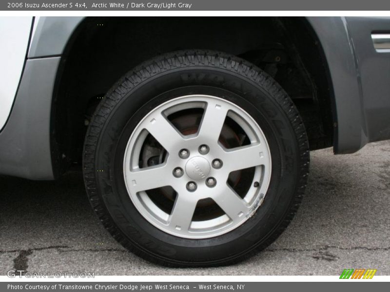 Arctic White / Dark Gray/Light Gray 2006 Isuzu Ascender S 4x4