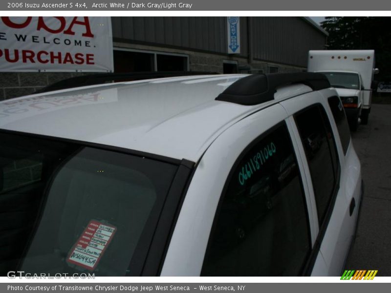 Arctic White / Dark Gray/Light Gray 2006 Isuzu Ascender S 4x4