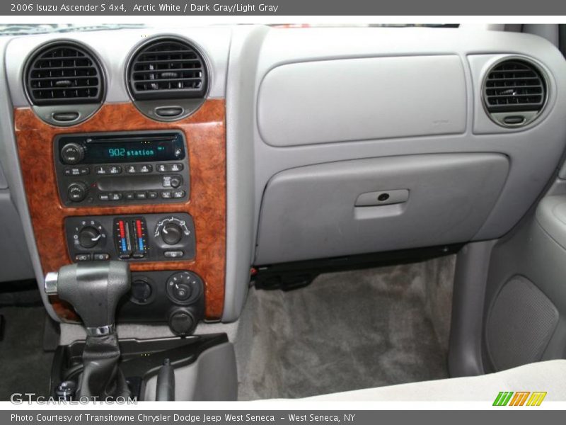 Arctic White / Dark Gray/Light Gray 2006 Isuzu Ascender S 4x4