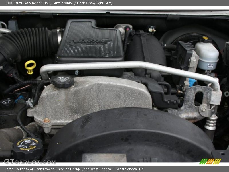 Arctic White / Dark Gray/Light Gray 2006 Isuzu Ascender S 4x4