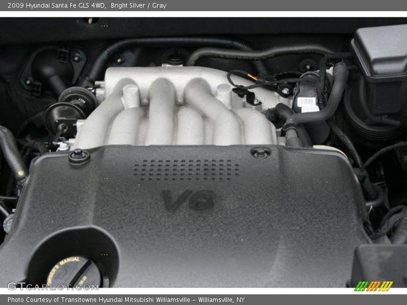 Bright Silver / Gray 2009 Hyundai Santa Fe GLS 4WD