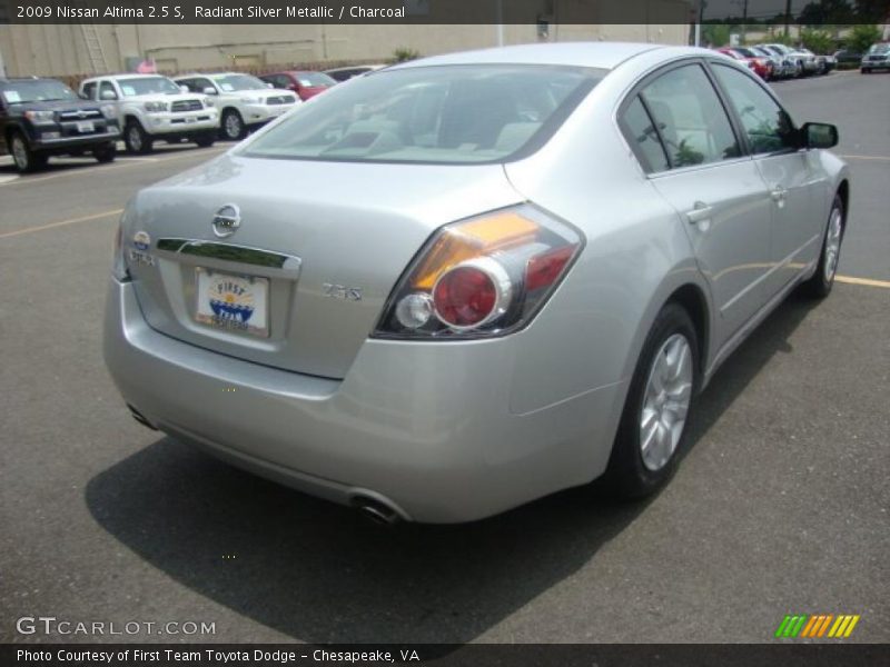 Radiant Silver Metallic / Charcoal 2009 Nissan Altima 2.5 S