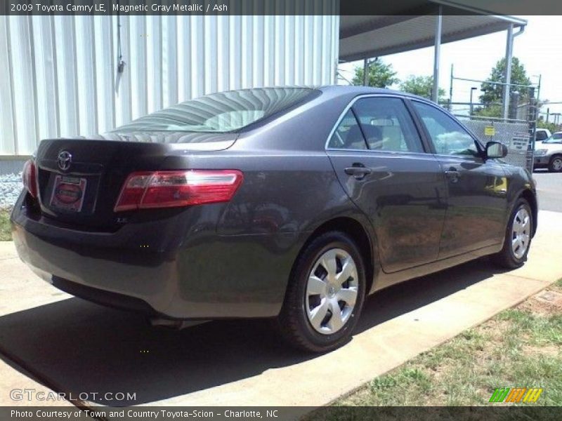 Magnetic Gray Metallic / Ash 2009 Toyota Camry LE