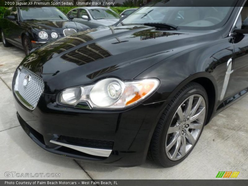 Ultimate Black / Ivory 2010 Jaguar XF Premium Sport Sedan
