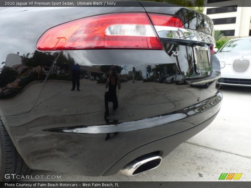 Ultimate Black / Ivory 2010 Jaguar XF Premium Sport Sedan