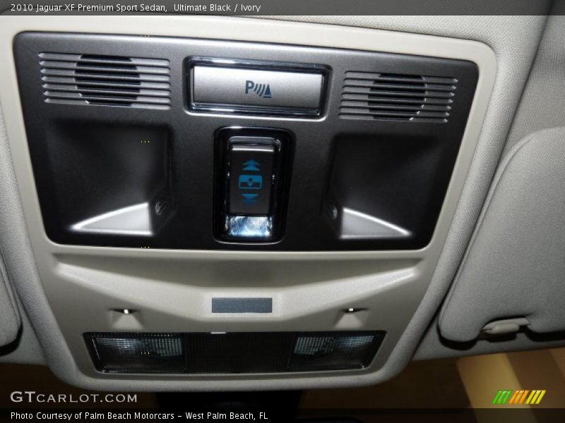Ultimate Black / Ivory 2010 Jaguar XF Premium Sport Sedan