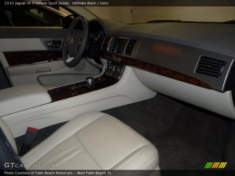 Ultimate Black / Ivory 2010 Jaguar XF Premium Sport Sedan