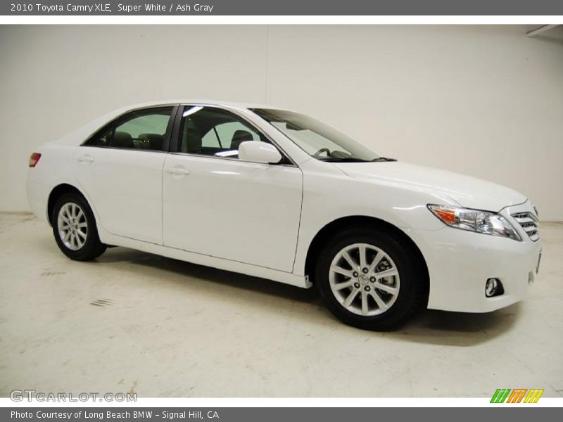 Super White / Ash Gray 2010 Toyota Camry XLE