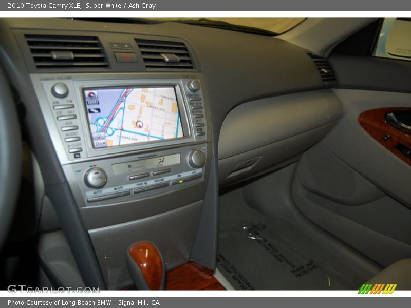 Super White / Ash Gray 2010 Toyota Camry XLE