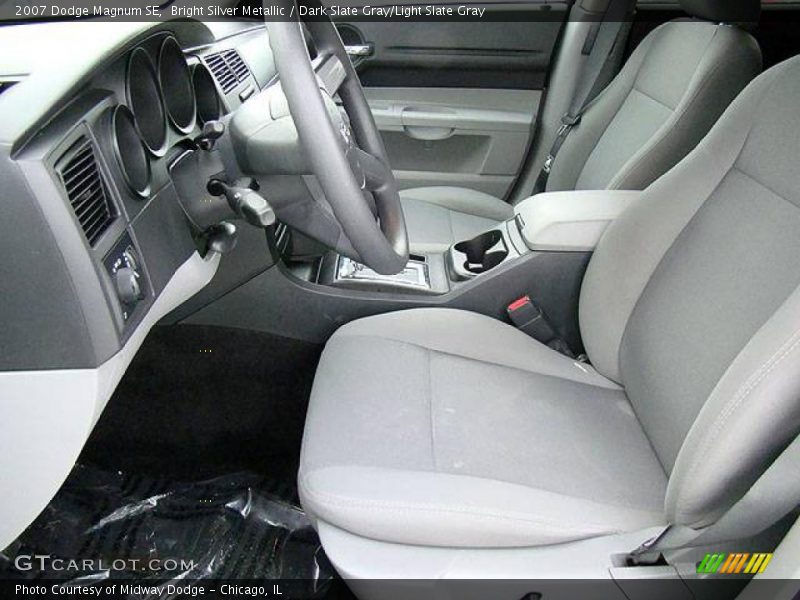 Bright Silver Metallic / Dark Slate Gray/Light Slate Gray 2007 Dodge Magnum SE