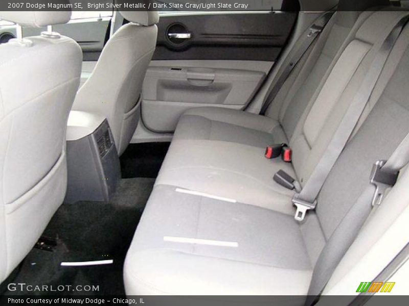 Bright Silver Metallic / Dark Slate Gray/Light Slate Gray 2007 Dodge Magnum SE