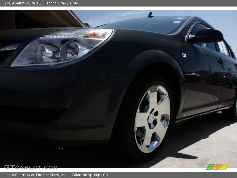 Techno Gray / Gray 2009 Saturn Aura XE