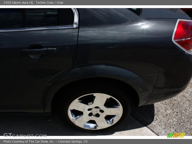 Techno Gray / Gray 2009 Saturn Aura XE