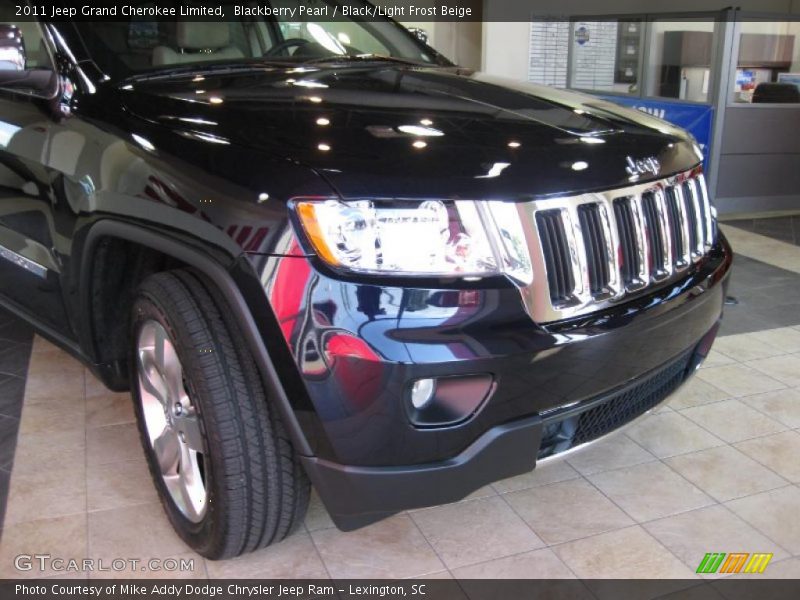 Blackberry Pearl / Black/Light Frost Beige 2011 Jeep Grand Cherokee Limited