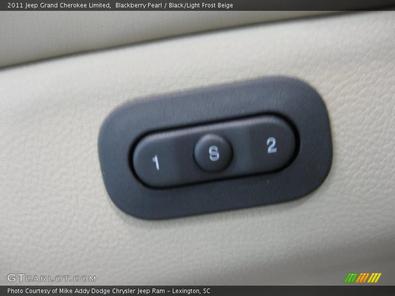Blackberry Pearl / Black/Light Frost Beige 2011 Jeep Grand Cherokee Limited