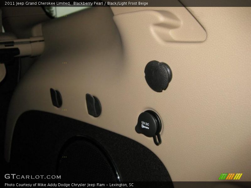 Blackberry Pearl / Black/Light Frost Beige 2011 Jeep Grand Cherokee Limited