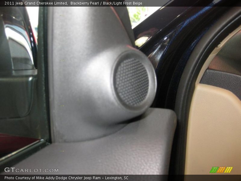 Blackberry Pearl / Black/Light Frost Beige 2011 Jeep Grand Cherokee Limited