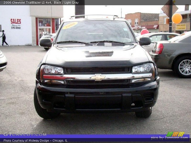 Black / Light Gray 2006 Chevrolet TrailBlazer LS 4x4