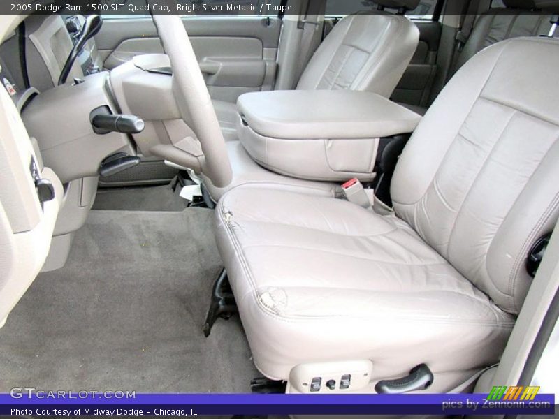 Bright Silver Metallic / Taupe 2005 Dodge Ram 1500 SLT Quad Cab