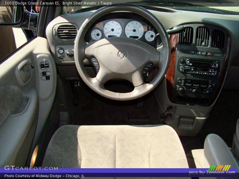 Bright Silver Metallic / Taupe 2001 Dodge Grand Caravan ES