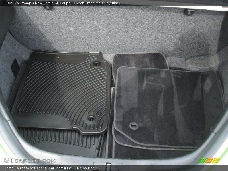 Cyber Green Metallic / Black 2005 Volkswagen New Beetle GL Coupe