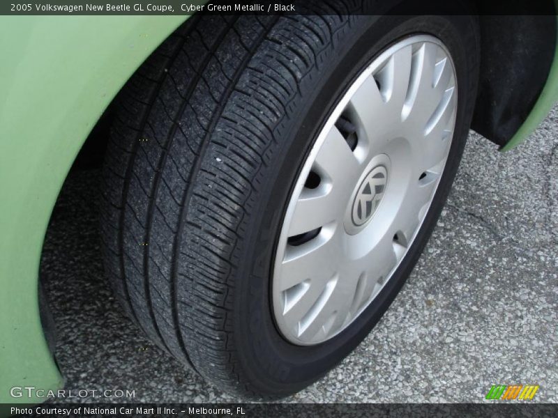 Cyber Green Metallic / Black 2005 Volkswagen New Beetle GL Coupe