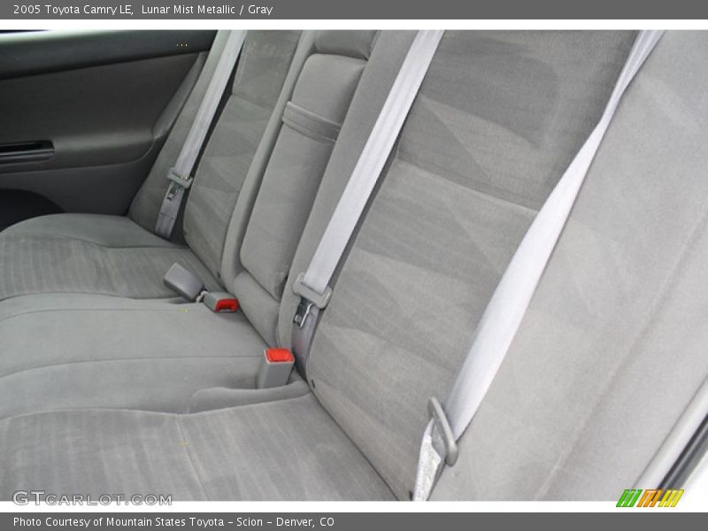 Lunar Mist Metallic / Gray 2005 Toyota Camry LE