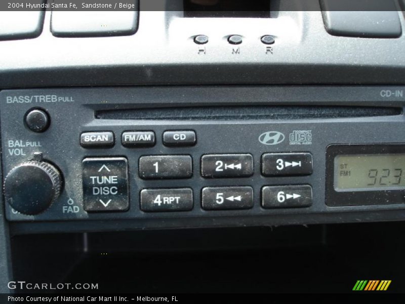 Sandstone / Beige 2004 Hyundai Santa Fe