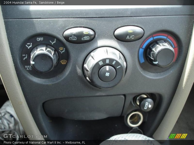 Sandstone / Beige 2004 Hyundai Santa Fe