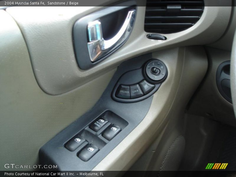 Sandstone / Beige 2004 Hyundai Santa Fe