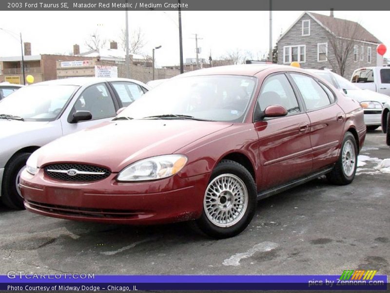 Matador Red Metallic / Medium Graphite 2003 Ford Taurus SE