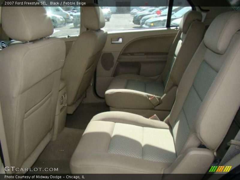 Black / Pebble Beige 2007 Ford Freestyle SEL