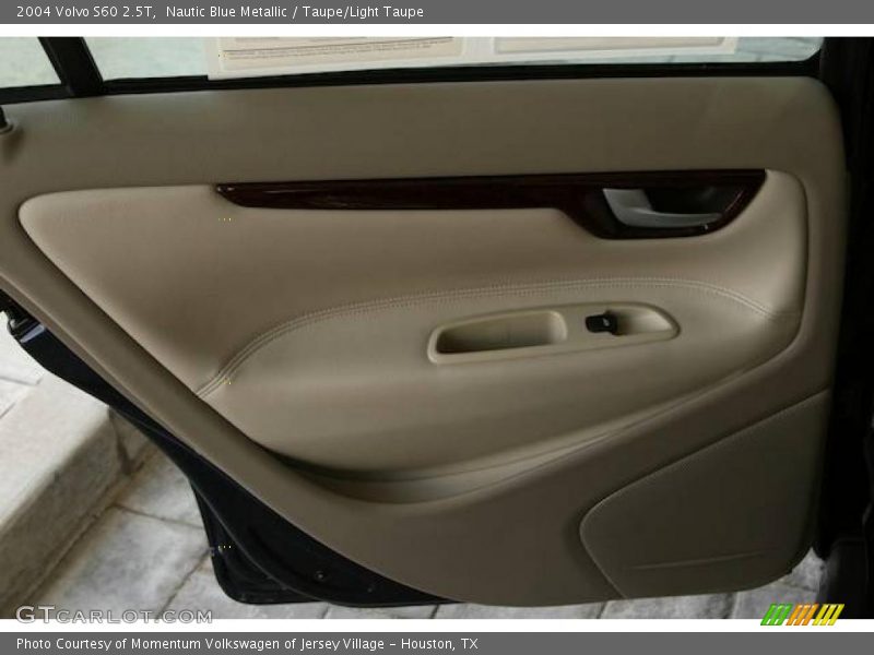 Nautic Blue Metallic / Taupe/Light Taupe 2004 Volvo S60 2.5T