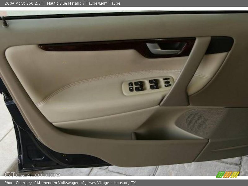 Nautic Blue Metallic / Taupe/Light Taupe 2004 Volvo S60 2.5T