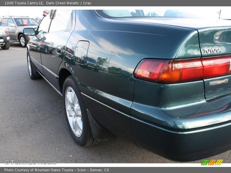 Dark Green Metallic / Gray 1998 Toyota Camry LE