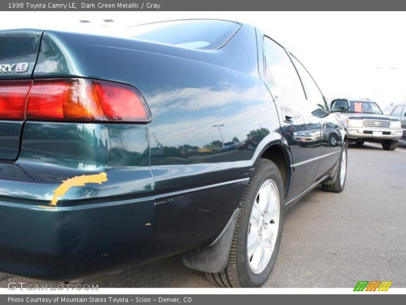 Dark Green Metallic / Gray 1998 Toyota Camry LE