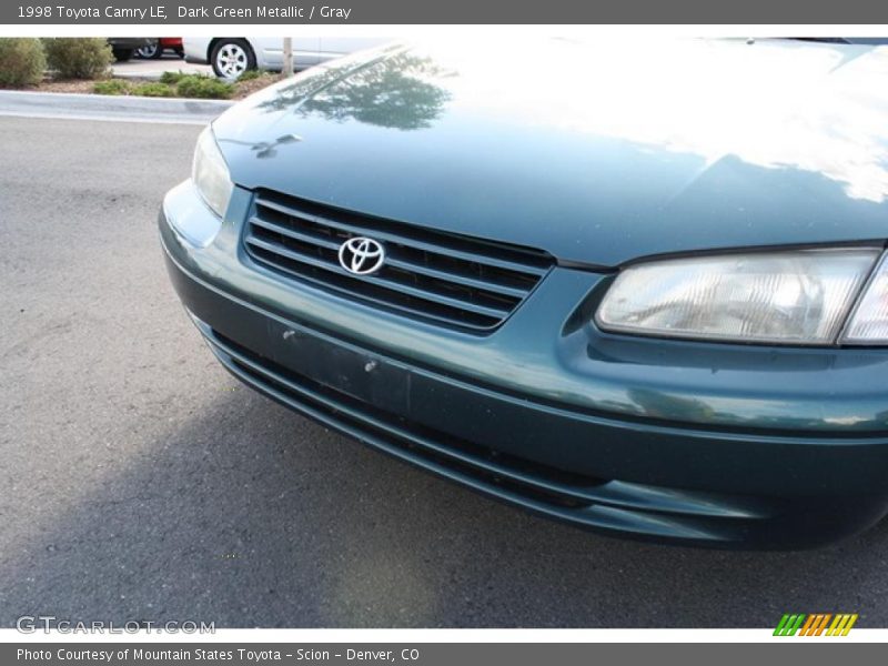 Dark Green Metallic / Gray 1998 Toyota Camry LE