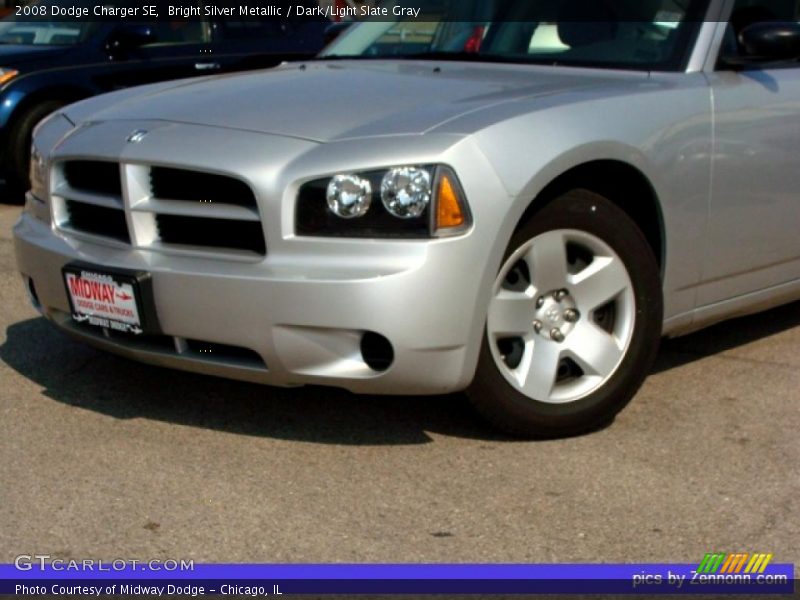 Bright Silver Metallic / Dark/Light Slate Gray 2008 Dodge Charger SE