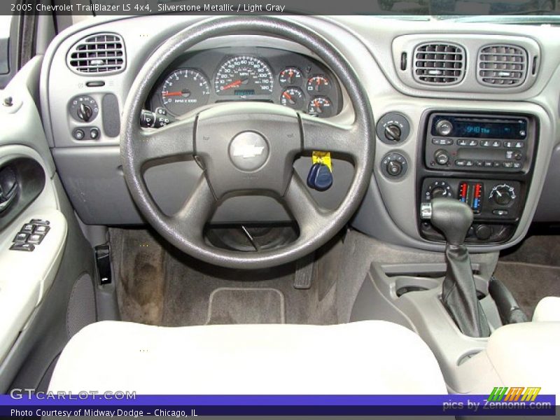Silverstone Metallic / Light Gray 2005 Chevrolet TrailBlazer LS 4x4
