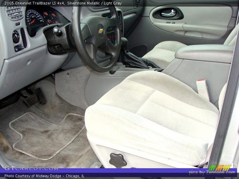 Silverstone Metallic / Light Gray 2005 Chevrolet TrailBlazer LS 4x4