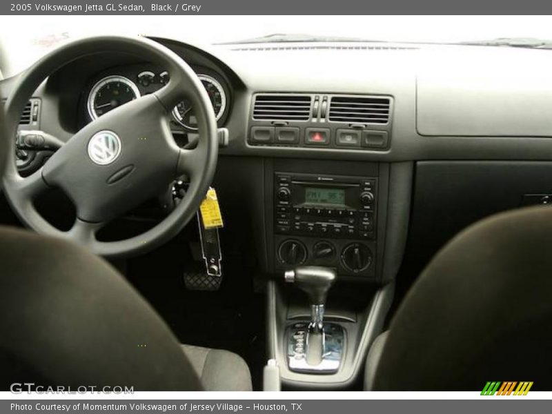 Black / Grey 2005 Volkswagen Jetta GL Sedan