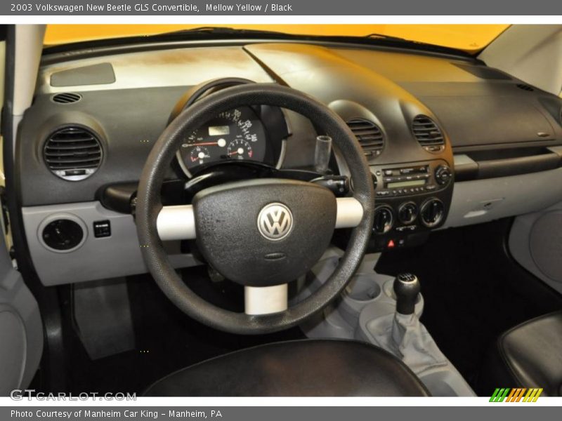 Mellow Yellow / Black 2003 Volkswagen New Beetle GLS Convertible