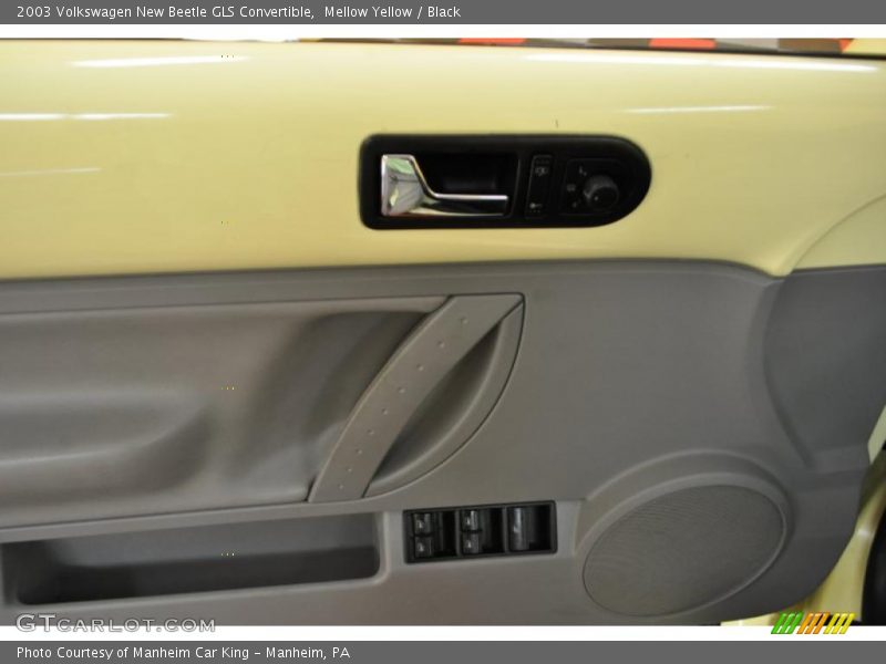 Mellow Yellow / Black 2003 Volkswagen New Beetle GLS Convertible