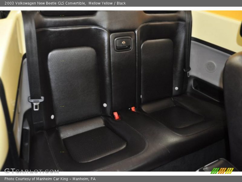 Mellow Yellow / Black 2003 Volkswagen New Beetle GLS Convertible