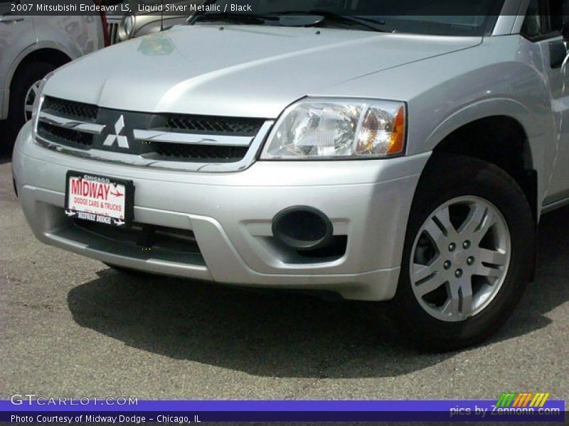 Liquid Silver Metallic / Black 2007 Mitsubishi Endeavor LS