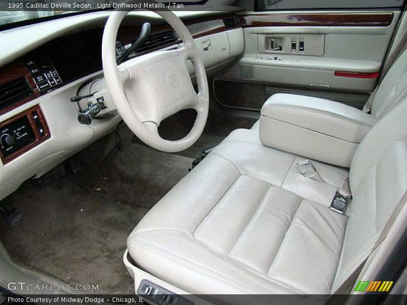 Light Driftwood Metallic / Tan 1995 Cadillac DeVille Sedan