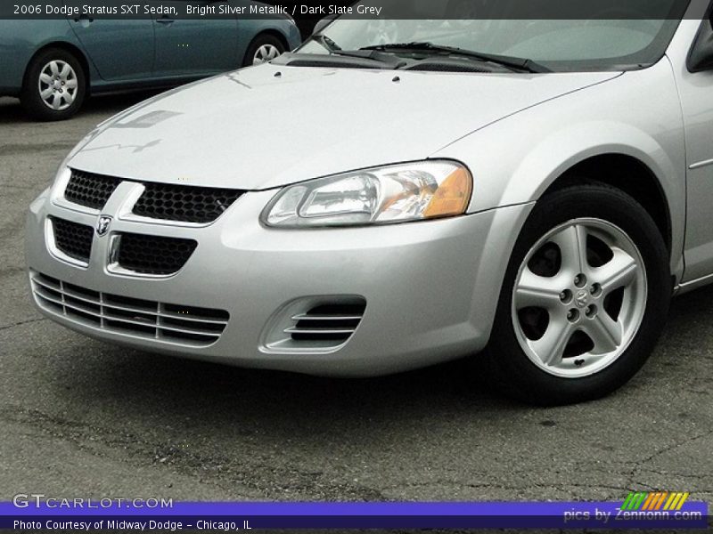 Bright Silver Metallic / Dark Slate Grey 2006 Dodge Stratus SXT Sedan